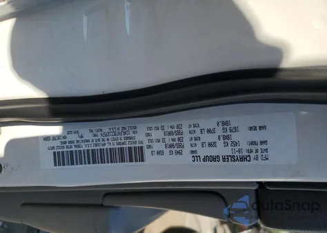 2012 Jeep Grand Cherokee Laredo z USA, uszkodzony, nr VIN 1C4RJFAT9CC127574